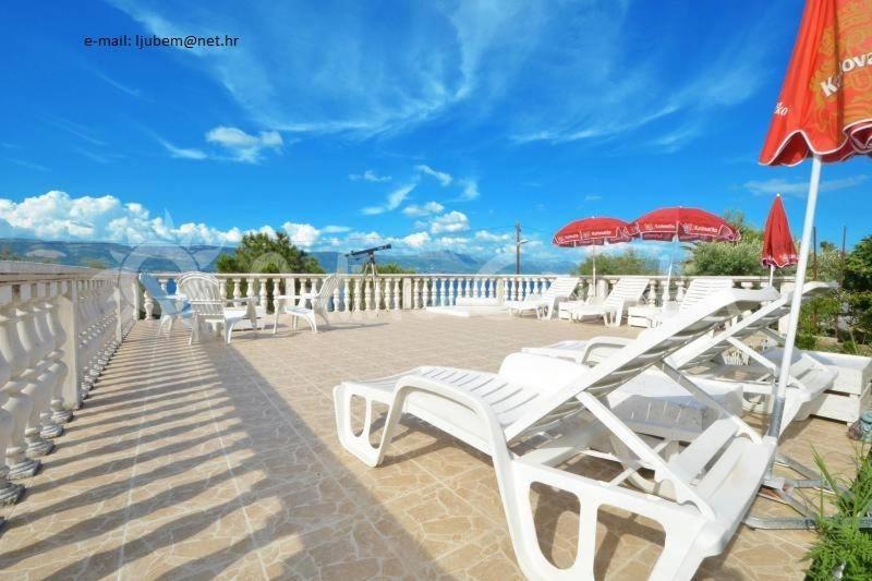 Villa Fjaba - By The Sea - With The Big Terraces & Great Sea View Trogir Exteriör bild