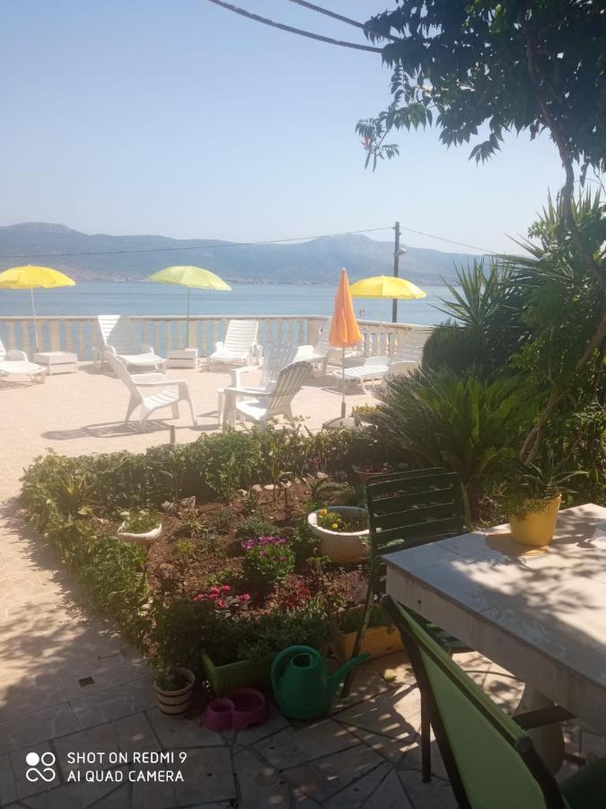 Villa Fjaba - By The Sea - With The Big Terraces & Great Sea View Trogir Exteriör bild