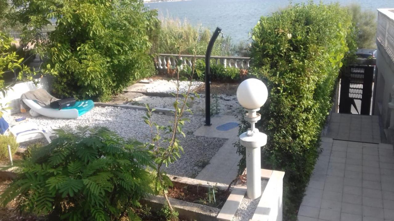Villa Fjaba - By The Sea - With The Big Terraces & Great Sea View Trogir Exteriör bild
