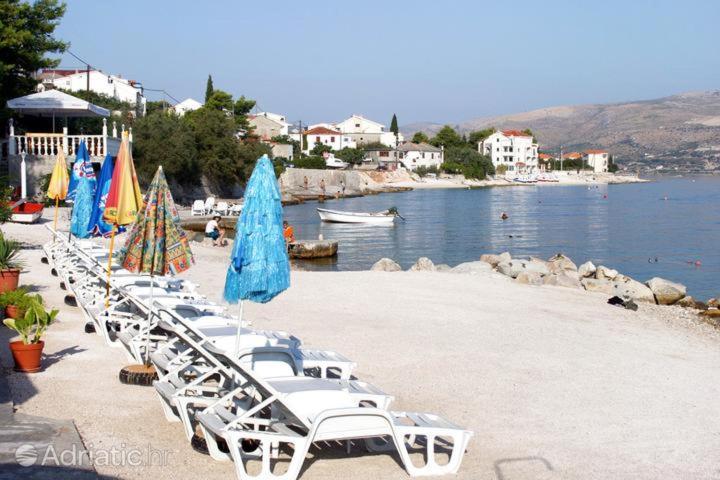 Villa Fjaba - By The Sea - With The Big Terraces & Great Sea View Trogir Exteriör bild
