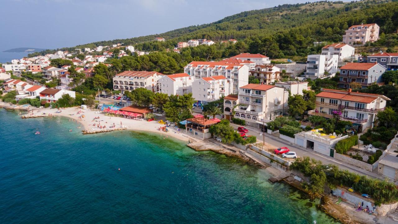 Villa Fjaba - By The Sea - With The Big Terraces & Great Sea View Trogir Exteriör bild