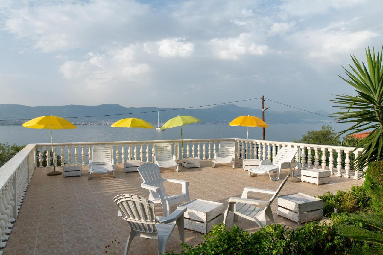 Villa Fjaba - By The Sea - With The Big Terraces & Great Sea View Trogir Exteriör bild