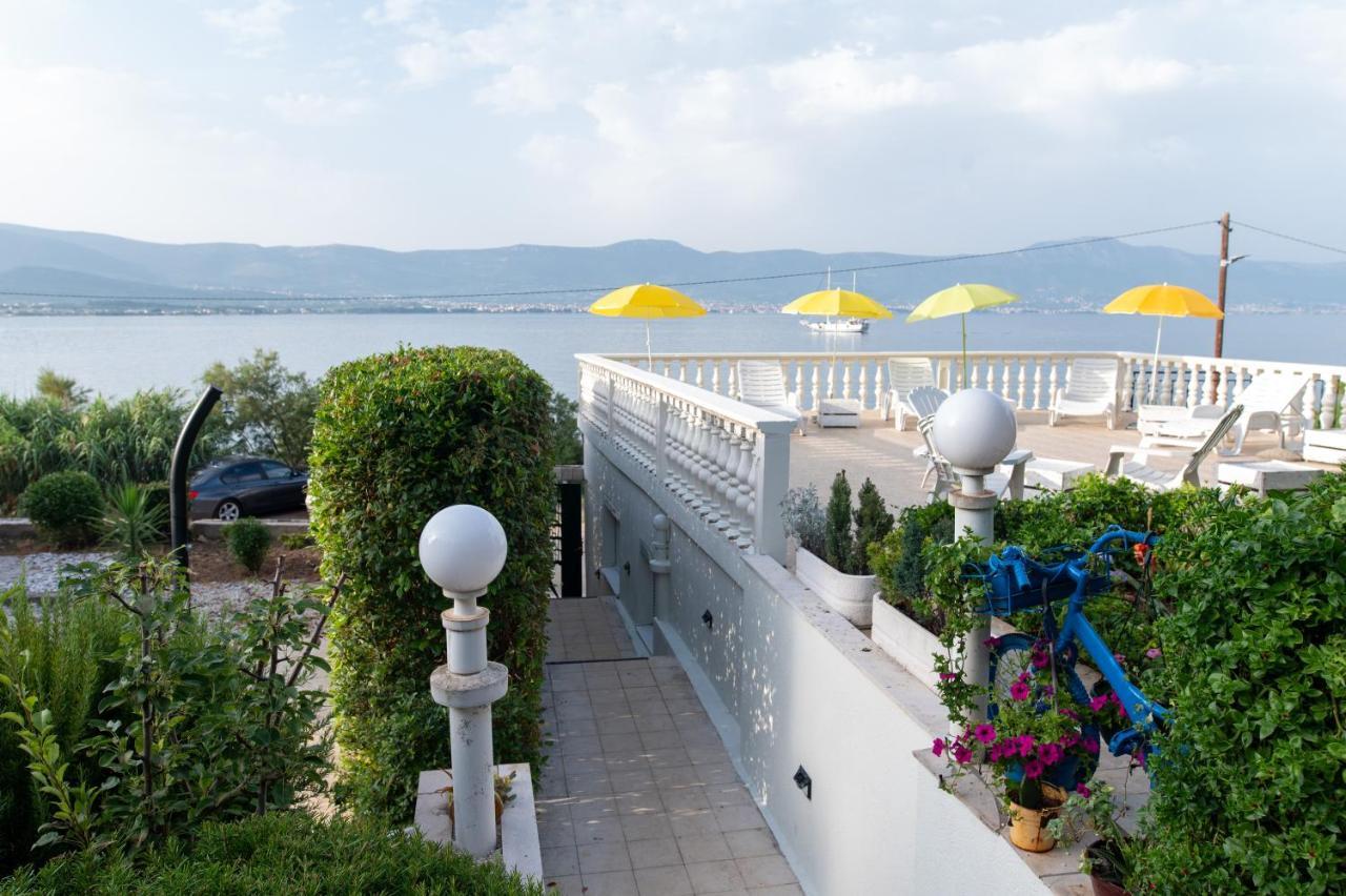 Villa Fjaba - By The Sea - With The Big Terraces & Great Sea View Trogir Exteriör bild