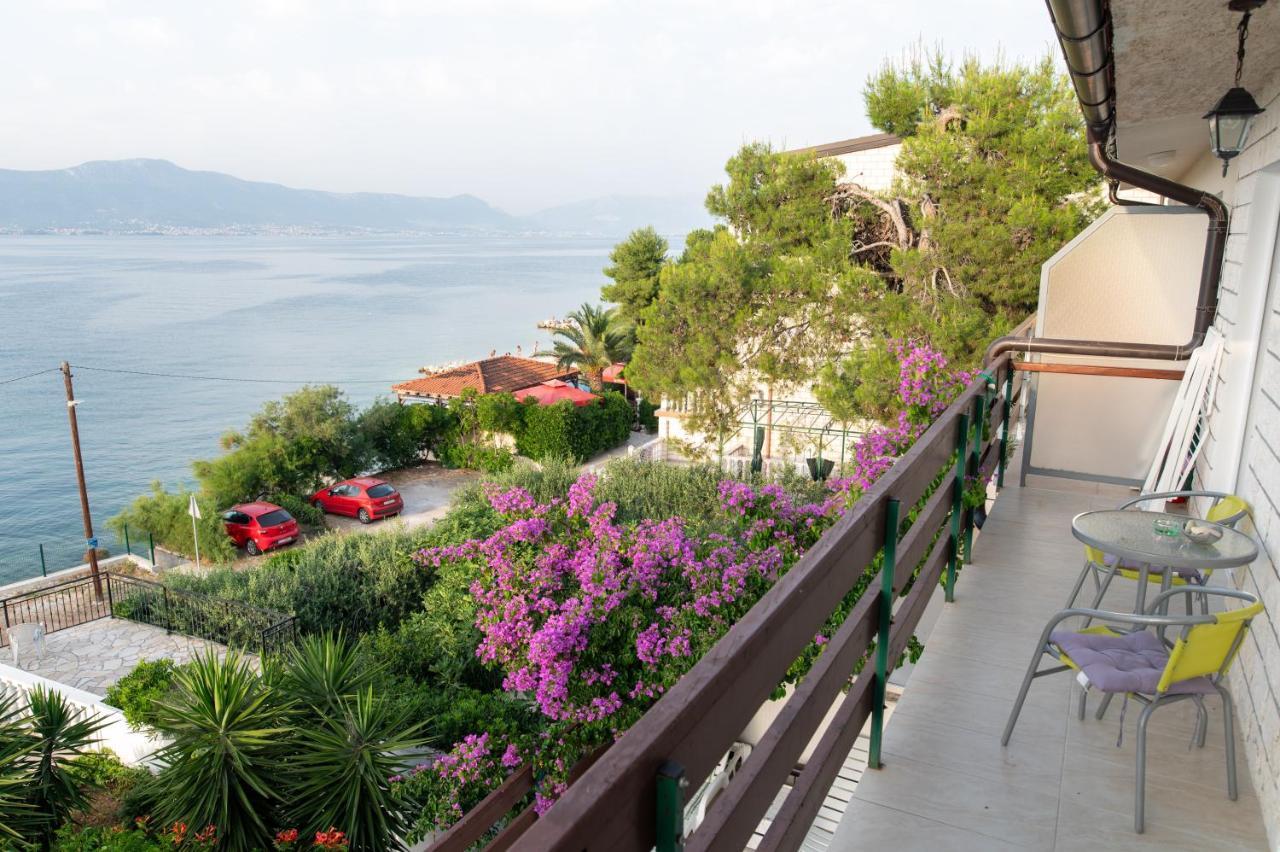 Villa Fjaba - By The Sea - With The Big Terraces & Great Sea View Trogir Exteriör bild