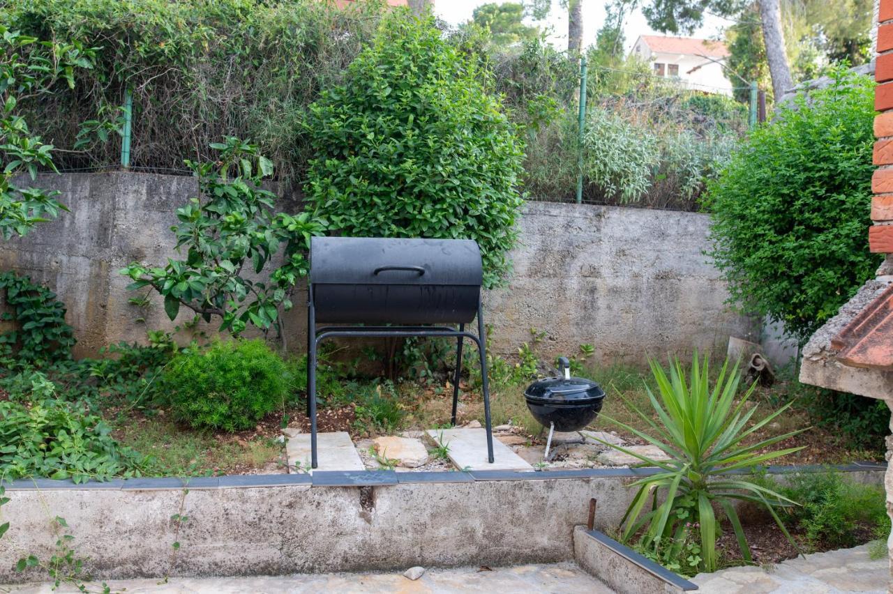 Villa Fjaba - By The Sea - With The Big Terraces & Great Sea View Trogir Exteriör bild