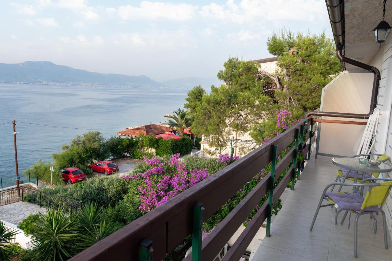 Villa Fjaba - By The Sea - With The Big Terraces & Great Sea View Trogir Exteriör bild