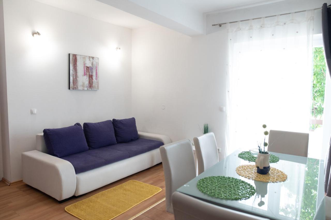Villa Fjaba - By The Sea - With The Big Terraces & Great Sea View Trogir Exteriör bild