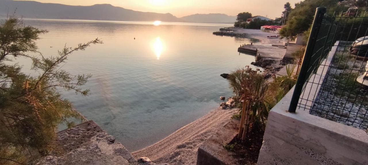 Villa Fjaba - By The Sea - With The Big Terraces & Great Sea View Trogir Exteriör bild