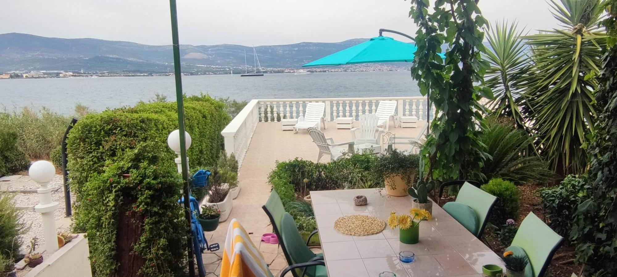 Villa Fjaba - By The Sea - With The Big Terraces & Great Sea View Trogir Exteriör bild